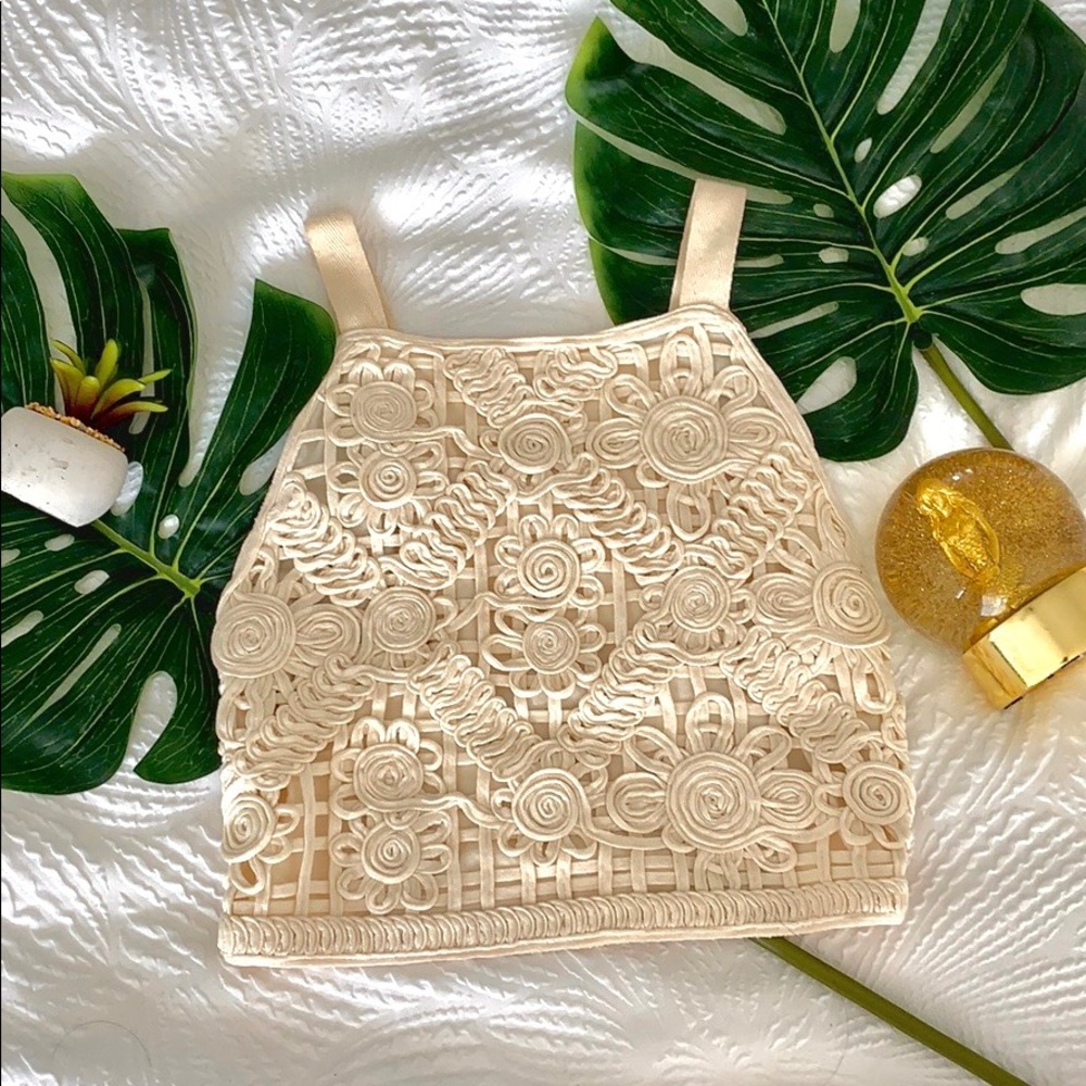 ZARA Embroidered CROP TOP CREAM COLOR SIZE S